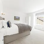 Location, Views, Parking *