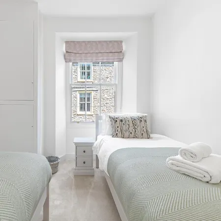 Apartment Location, Views, Parking *